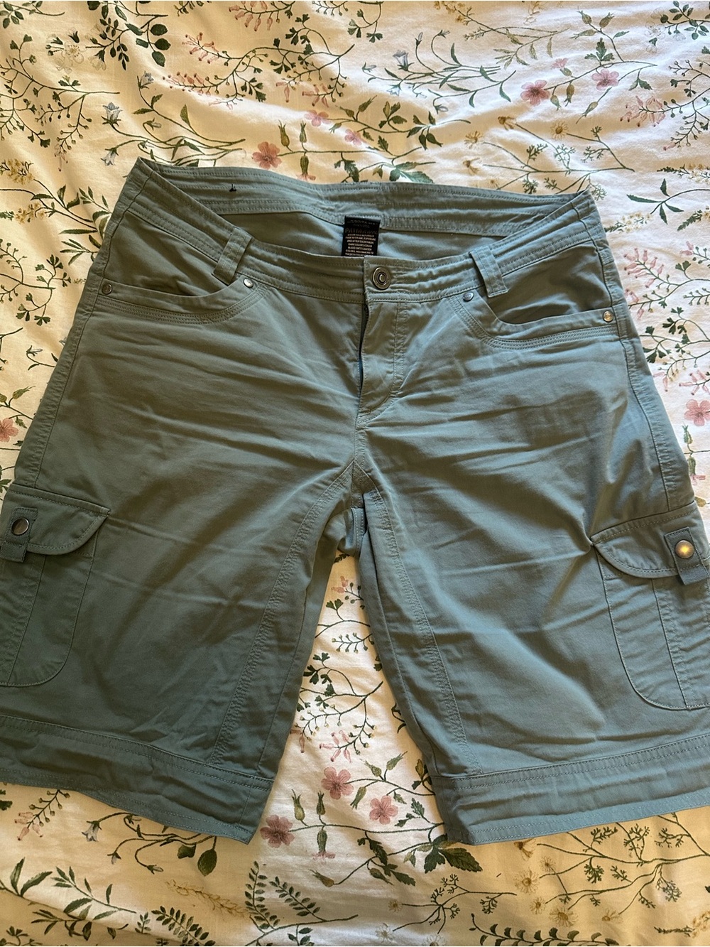 Kuhl Women's Athletic Cargo Shorts in Sage Green